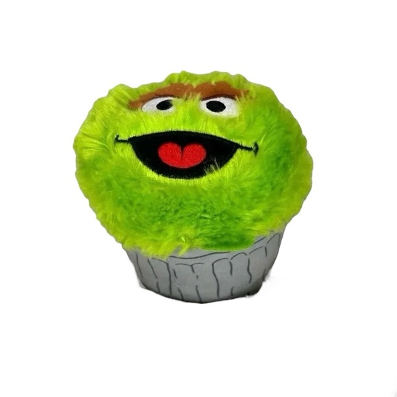 2/$30 Oscar the Grouch Sesame Street Toys Plush Figurine Stuffed - Picture 7 of 7